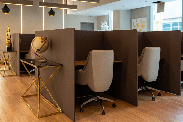 CoWorking Desks